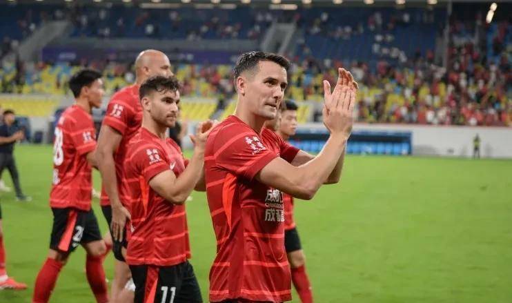 莫斯科斯巴达着力整顿,亚冠联赛有序推进 莫斯科斯巴达着力整顿,亚冠联赛有序推进