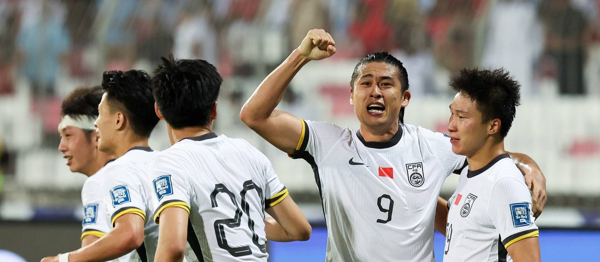 著名教练的新动向,引起球迷们的猜测的简单介绍 著名教练的新动向,引起球迷们的猜测的简单介绍