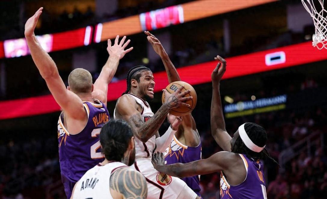 湖人逆转太阳，继续领跑西部