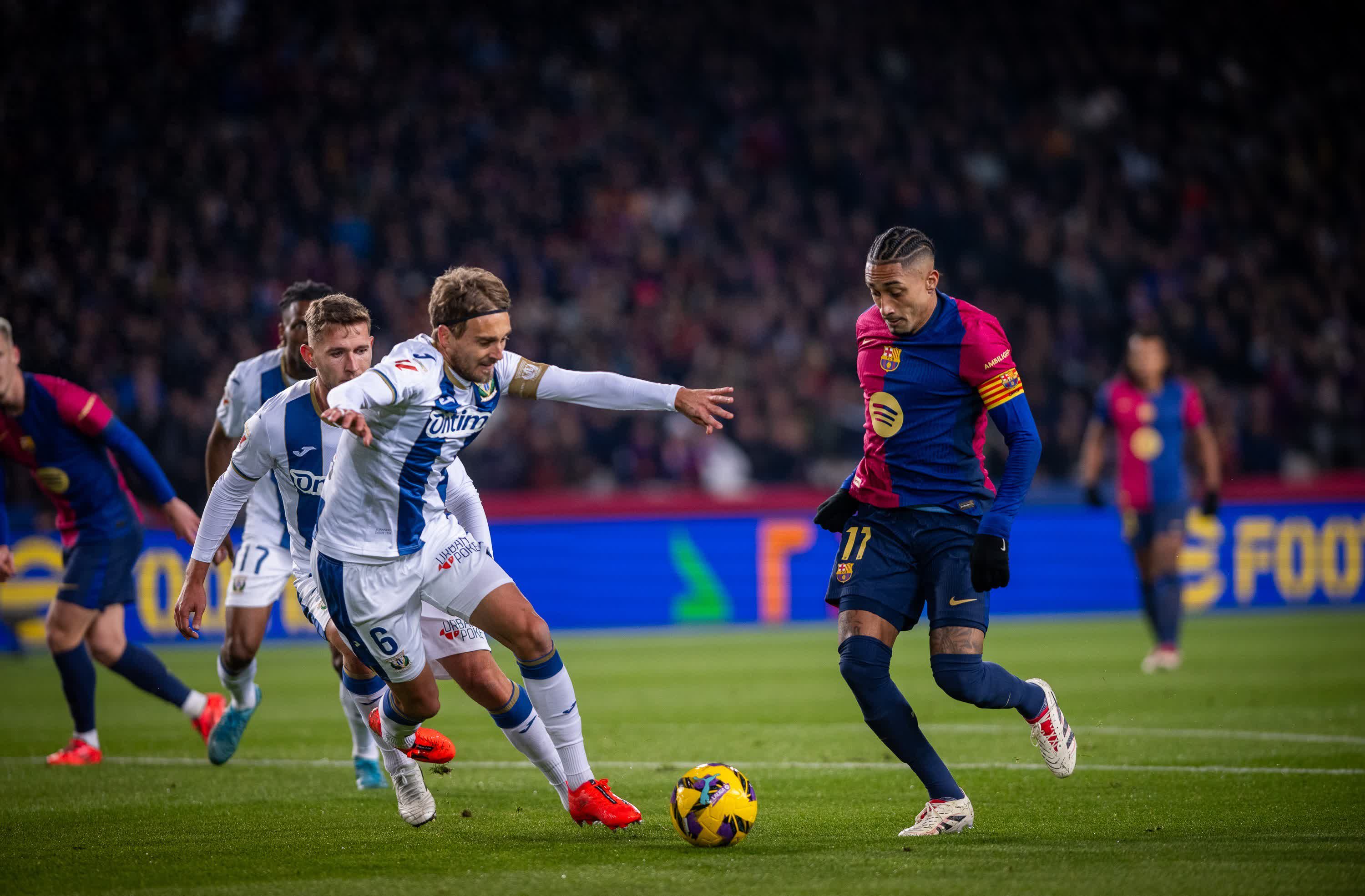 巴萨没能终结战绩欠佳阿拉维斯主场1-1逼平 巴萨没能终结战绩欠佳阿拉维斯主场1-1逼平